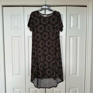 Small Lularoe Carly Shift Dress